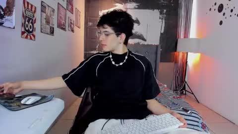 Snapshot of zayn_hall chatting on 02-24-26, 09:35 ZAYN online show from 02-24-26, 09:35