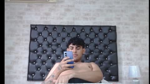 Zayn online show from 07-10-26, 02:19