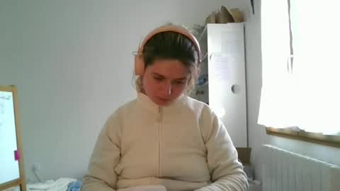 Snapshot of zazbella chatting on 03-20-26, 07:35 zazbella online show from 03-20-26, 07:35