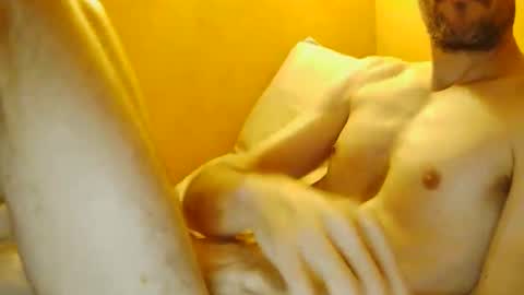 Snapshot of zaze71 chatting on 02-13-26, 05:25 zaze71 online show from 02-13-26, 05:25