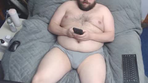 Snapshot of zazizzle chatting on 12-16-24, 04:02 zazizzle online show from 12-16-24, 04:02