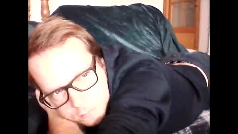 Snapshot of zblondyfrenchy chatting on 01-18-25, 12:36 zblondyfrenchy online show from 01-18-25, 12:36