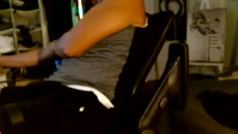 Snapshot of zedlav4 chatting on 11-19-25, 02:11 zedlav4 online show from 11-19-25, 02:11