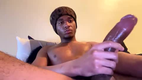 Snapshot of zee644615 chatting on 10-23-25, 03:17 zee644615 online show from 10-23-25, 03:17