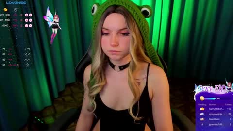 Snapshot of zelda_1 chatting on 01-12-25, 03:57 Zelda online show from 01-12-25, 03:57