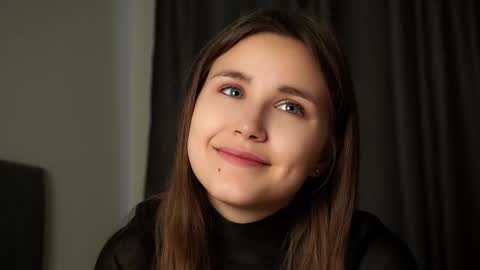 Emilia online show from 09-22-25, 12:34