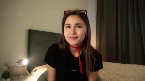 Emilia online show from 10-02-25, 01:12