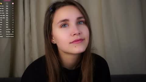 Emilia online show from 11-19-25, 01:16