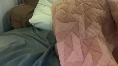 zellaxobella online show from 10-13-25, 05:51