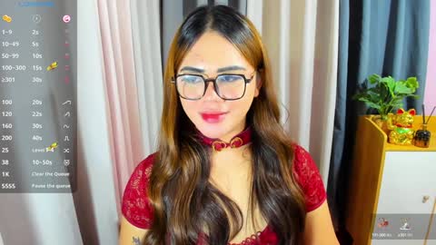 Zendaya online show from 12-14-24, 07:51