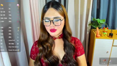 Zendaya online show from 12-15-24, 04:40