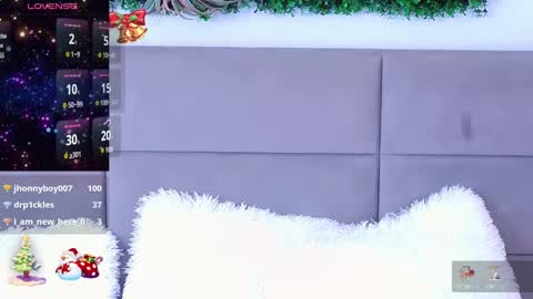 Zendaya online show from 12-25-24, 07:03
