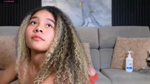 zendaya online show from 01-05-26, 05:27