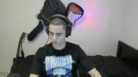 zenzhu online show from 12-31-24, 11:39