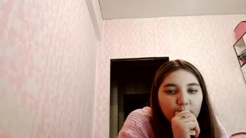 zeniabrossoit online show from 03-12-26, 08:09