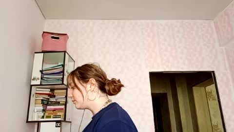 Snapshot of zeniabrossoit chatting on 05-16-26, 10:36 zeniabrossoit online show from 05-16-26, 10:36