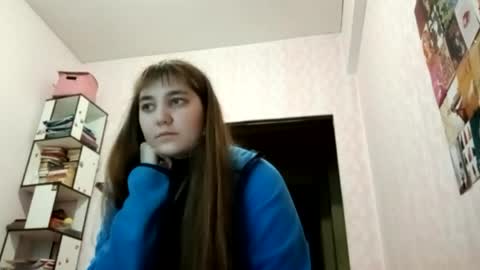 Snapshot of zeniabrossoit chatting on 05-21-26, 12:34 zeniabrossoit online show from 05-21-26, 12:34