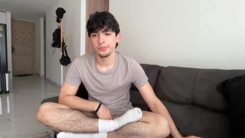 Zenn online show from 11-03-25, 01:45