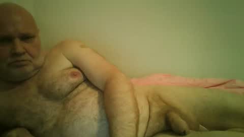 Snapshot of zentaurus59 chatting on 10-09-25, 05:22 zentaurus59 online show from 10-09-25, 05:22