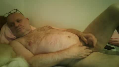 Snapshot of zentaurus59 chatting on 10-17-25, 05:15 zentaurus59 online show from 10-17-25, 05:15