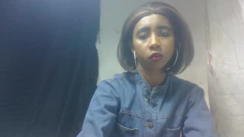 zeolineess online show from 10-10-25, 10:42