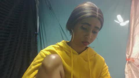 zeolineess online show from 10-27-25, 04:05