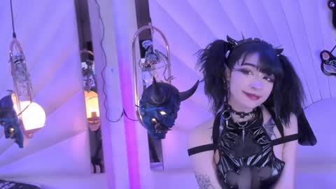 Snapshot of zephirah_abney chatting on 12-10-24, 02:06 online show from 12-10-24, 02:06