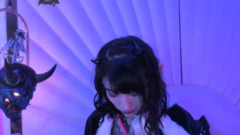 Snapshot of zephirah_abney chatting on 12-22-24, 07:31 online show from 12-22-24, 07:31