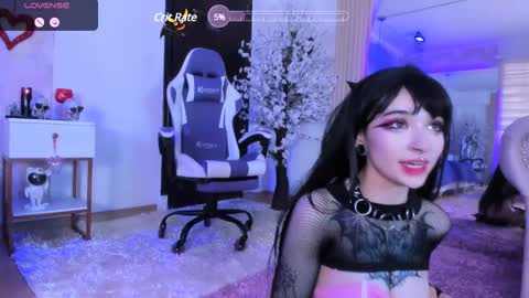 Snapshot of zephirah_abney chatting on 02-16-25, 08:22 online show from 02-16-25, 08:22