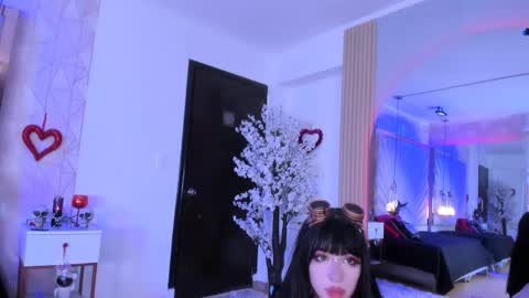 Snapshot of zephirah_abney chatting on 02-20-25, 02:13 online show from 02-20-25, 02:13
