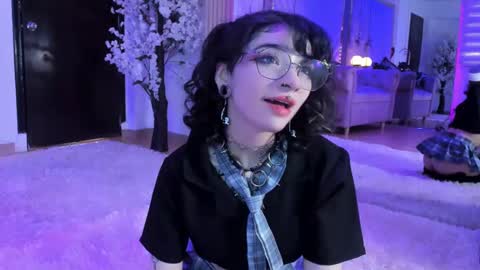 Snapshot of zephirah_abney chatting on 03-03-25, 02:26 online show from 03-03-25, 02:26