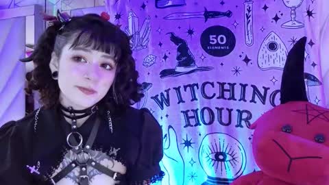    online show from 11-01-25, 01:57