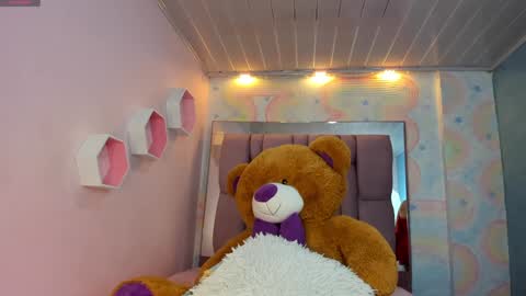 ZEPHYRA ANGELS online show from 01-18-25, 07:28