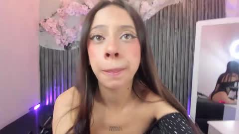 Snapshot of zephyra_bms chatting on 05-02-26, 03:44 SOFIA online show from 05-02-26, 03:44