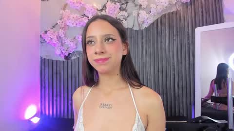 Snapshot of zephyra_bms chatting on 05-03-26, 03:01 SOFIA online show from 05-03-26, 03:01
