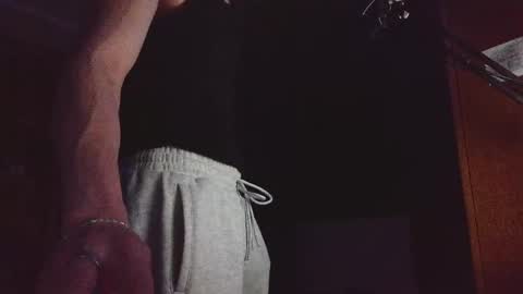 Snapshot of zeroreaction chatting on 03-31-26, 06:52 zeroreaction online show from 03-31-26, 06:52