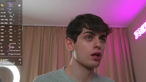 Snapshot of zest_kiss chatting on 10-24-25, 03:30 Zane online show from 10-24-25, 03:30