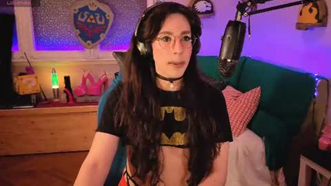 Snapshot of zesty_peach chatting on 06-09-26, 11:27 zesty_peach online show from 06-09-26, 11:27