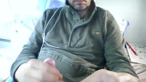 zeus online show from 03-08-25, 10:54