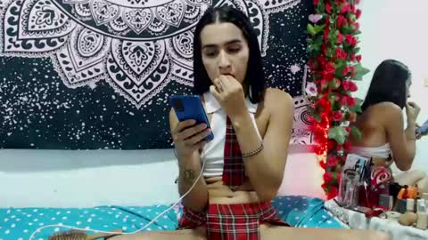 Snapshot of zeus693769 chatting on 06-19-26, 02:38 zeus693769 online show from 06-19-26, 02:38