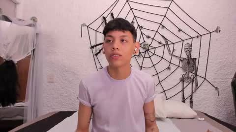 zeus_blaze online show from 10-10-25, 01:04