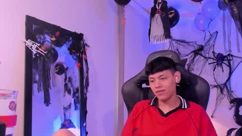 zeus_blaze online show from 10-10-25, 01:10