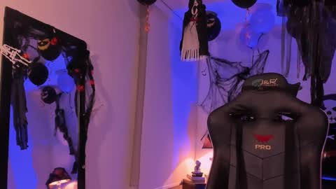 zeus_blaze online show from 10-16-25, 05:19