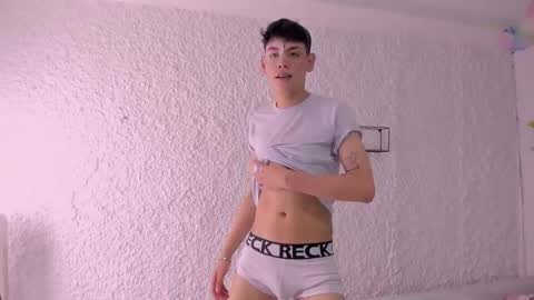 zeus_blaze online show from 10-22-25, 05:08