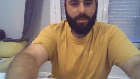 Snapshot of zeusateneo chatting on 10-17-25, 05:37 Zeus online show from 10-17-25, 05:37