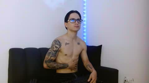 zeus online show from 04-25-26, 11:24