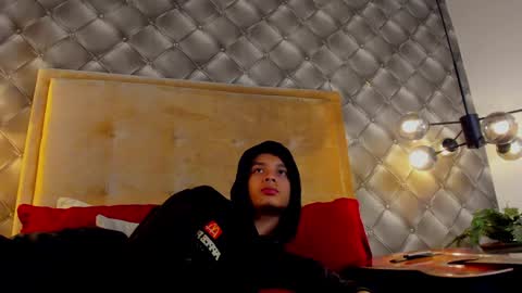 zeus online show from 01-28-25, 02:53