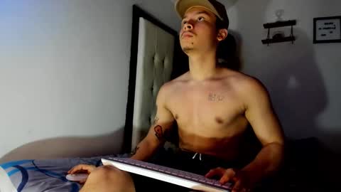 zeus online show from 10-24-25, 09:44