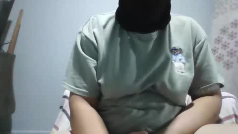 zeyzeysuuuu online show from 10-22-25, 05:45