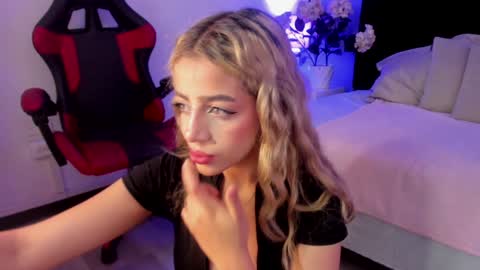 Zhavia  online show from 01-03-25, 11:57